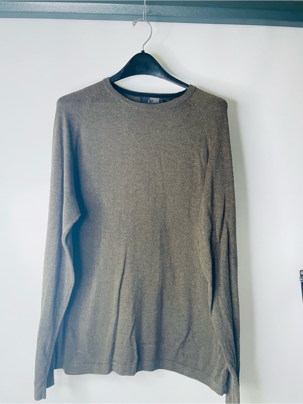 jf j.ferrar Olive Green Long-Sleeve Crewneck Shirt